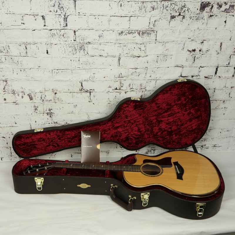 Taylor 814ce with V-Class Bracing 2018 - Present - Natural