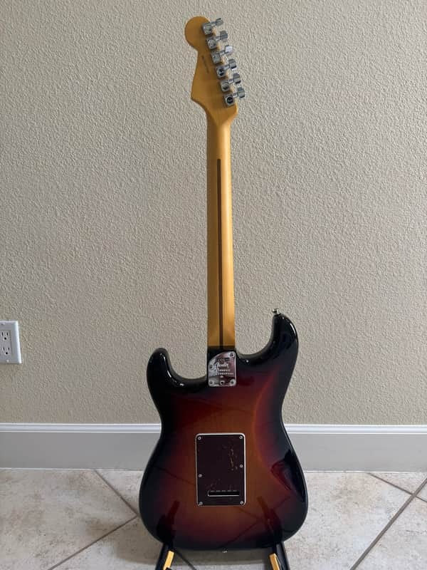 2026 Fender American Professional II Stratocaster with Rosewood Fretboard - 3-Color Sunburst