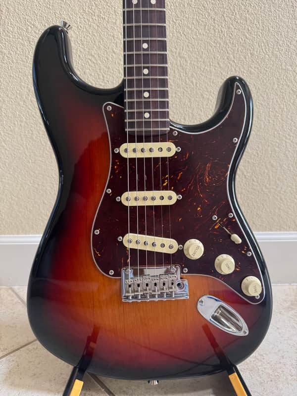 2026 Fender American Professional II Stratocaster with Rosewood Fretboard - 3-Color Sunburst